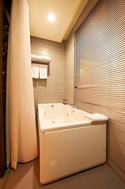 Hangzhou Xiangji Yinyu Boutique Hotel Exteriör bild